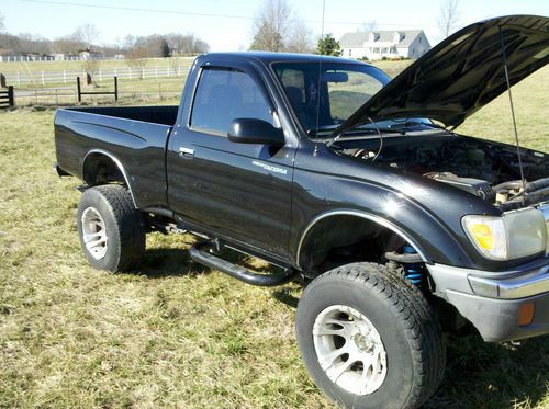 2000 toyota tacoma prerunner