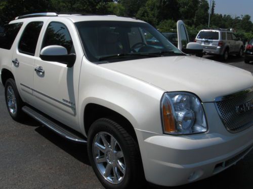 2011 gmc yukon denali sport utility 4-door 6.2l