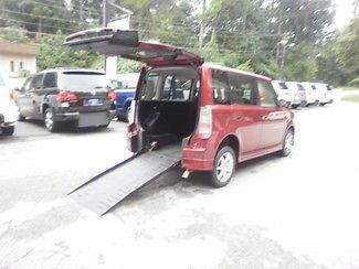 2006 burgundy handicap wheelchair accessible van!