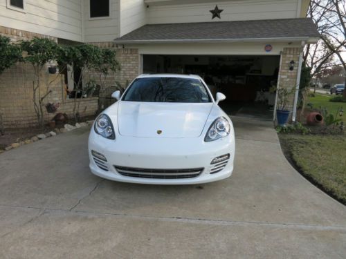 Porsche panamera platinum edition