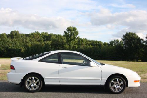 2000 acura integra gs-r hatchback 3-door 1.8l