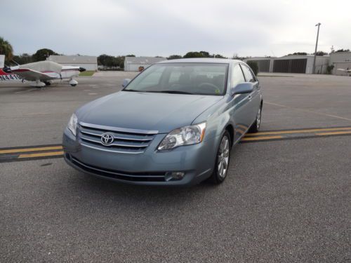 2005 toyota avalon xls  loaded!! 1 owner low miles!