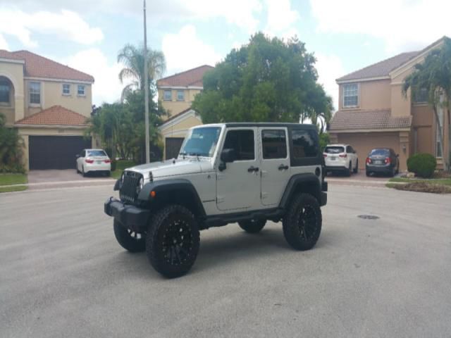 Jeep: wrangler unlimited sport sport utility 4-doo