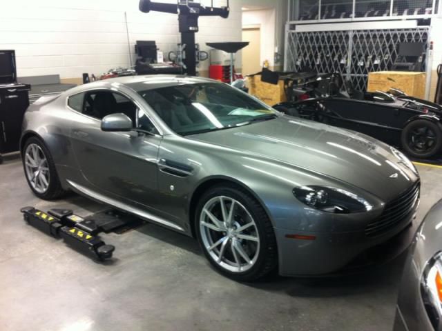Aston Martin: Vantage 2 Door Coupe, US $45,100.00, image 5