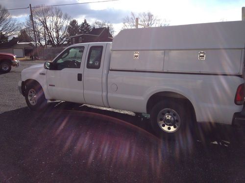 2005 ford f-250 super duty xlt extended cab pickup 4-door 6.0l