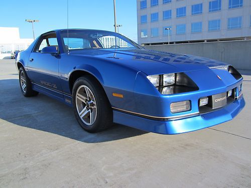 1987 iroc z28 305ci  borg warner 5spd. special order survivor 21k miles....