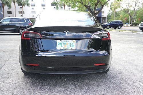 2023 tesla model 3 * free delivery! * only 27k miles * call 305-916-1848