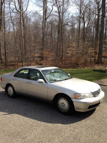 1997 acura rl 3.5l v-6 front wheel drive leather seats all bells &amp; whistles