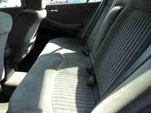 1998 Honda Accord, NO RESERVE, image 4
