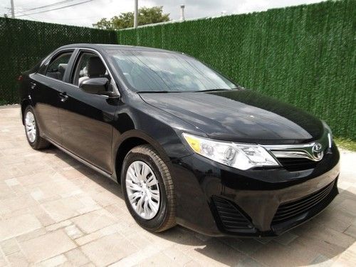 12 toyo camry le full warranty florida driven only 32k miles sedan power package