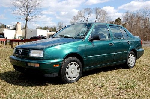 No reserve  1996 volswagen jetta gls sedan, 5 speed manual trans, 2.0 l 4 cyl