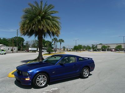 Ford mustang gt coupe 2 dr sports car 5 speed leather 4.6 liter v/8 clean