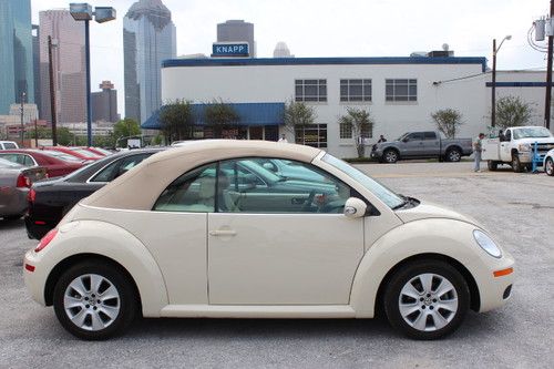 2010 volkswagon bettle convertible