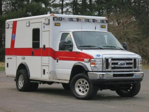 2008 ford e-series quigley 4x4 wheeled coach ambulance flood salvage runs drives