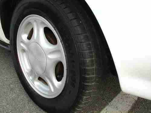 Nice one owner non smoker's car. Runs and drives excellent., US $2,495.00, image 16