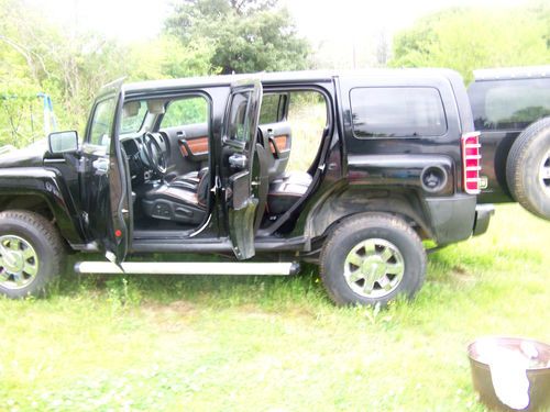 2006  h3 hummer 4x4  heated lumbar leather seats, chrome wheels, monsoone cd,