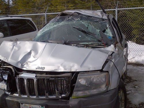 2002 grand cherokee - parting out