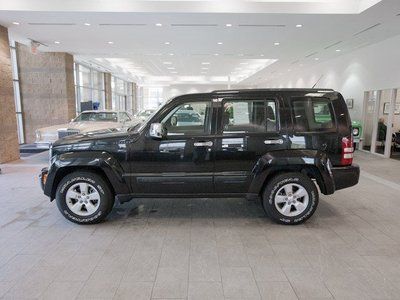 SUV 3.7L CD 3.7L V6 ENGINE Rear Wheel Drive Power Steering Temporary Spare Tire, US $15,995.00, image 4
