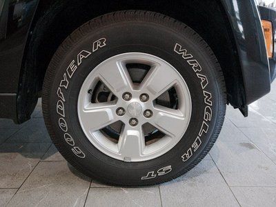 SUV 3.7L CD 3.7L V6 ENGINE Rear Wheel Drive Power Steering Temporary Spare Tire, US $15,995.00, image 9