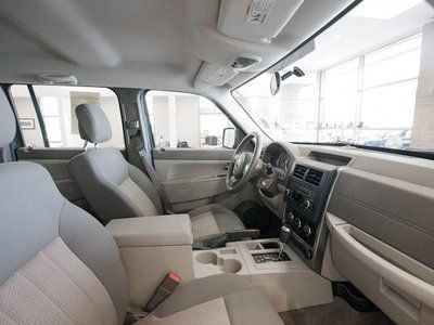 SUV 3.7L CD 3.7L V6 ENGINE Rear Wheel Drive Power Steering Temporary Spare Tire, US $15,995.00, image 15