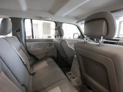 SUV 3.7L CD 3.7L V6 ENGINE Rear Wheel Drive Power Steering Temporary Spare Tire, US $15,995.00, image 16