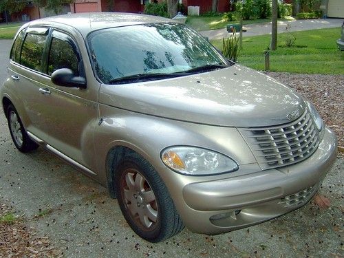 2004 chrysler pt cruiser touring wagon 4-door 2.4l 60k miles excellent condition