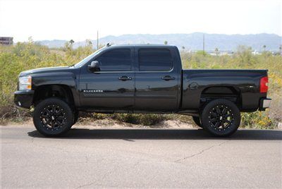 Lifted 2010 chevy silveardo 1500 crew cab ltz....lifted chevy silveardo 1500 4x4