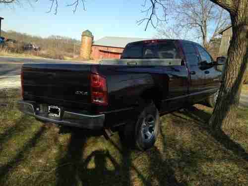 2005 Dodge 1500 With Crew Cab and Extended Bed includes bed-mounted toolbox, image 7