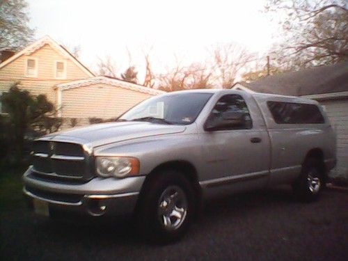 2002 dodge ram 1500 st standard cab pickup 2-door 4.7l