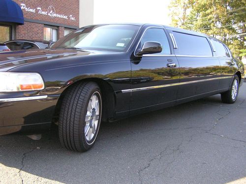 2007 lincoln stretch town car executive sedan 4-door 4.6l