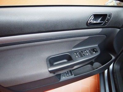 CLEAN CARFAX WARRANTY DEALER INSPECTED AC AUTOMATIC VALUE EDITION, image 15