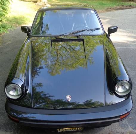 1984 Porsche 911 Carrera Coupe 2-Door 3.2L, image 2