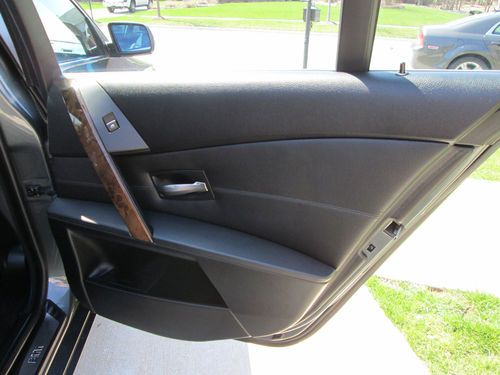 2007 BMW 525Xi LOW MILES NAVIGATION EXCELLENT CONDITION NO RESERVE, image 19
