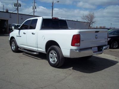 WARRANTY AND FINANCING AVAILABLE! 2011 DODGE RAM 1500 4X4 QUAD CAB, image 4