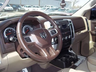 WARRANTY AND FINANCING AVAILABLE! 2011 DODGE RAM 1500 4X4 QUAD CAB, image 5