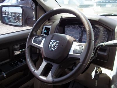 WARRANTY AND FINANCING AVAILABLE! 2011 DODGE RAM 1500 4X4 QUAD CAB, image 11