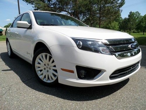 2012 ford fusion hybrid/ navigation/ panoroof/ leather/ low miles/ no reserve