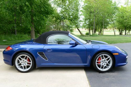 Low miles porsche boxter s convertible in excellent condition