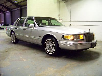 No reserve...low miles...clean...great condition...turn key/drive anywhere