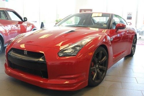 Nissan gt-r supercar rare clean 1 owner perfect awd