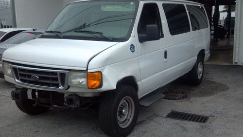 2006 ford e350 5.4 passenger van