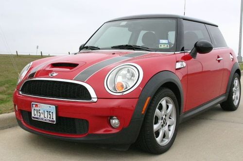 2007 mini cooper s, manual transmission, extra clean