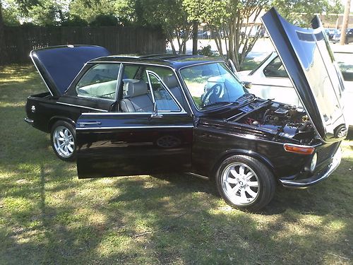 1974 BMW 2002 Schwartz Black, electric moonroof, AC, all new resto.. final sale, image 2
