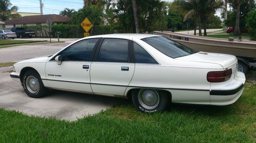 1991 chevrolet caprice classic ltz sedan 4-door 5.0l