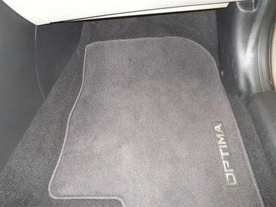 LX 2.4L Turn signal in mirrors, Traction control 1 owner no accidents leather, image 24