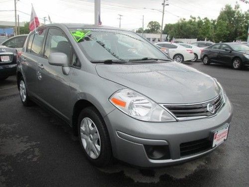 2012 nissan versa 5dr hb 1.8s at