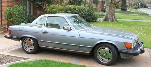 Mb 560 sl w/ new interior, custom 11" wheels, llooks and runs like new!