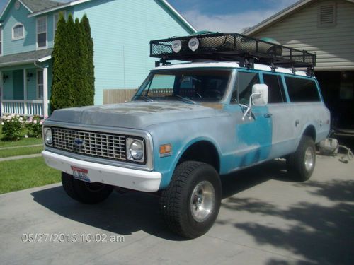 1972 chevrolet suburban