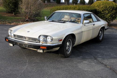 1984 jaguar xjs v12 cylinder - 114051 miles pearl gray with tan interior