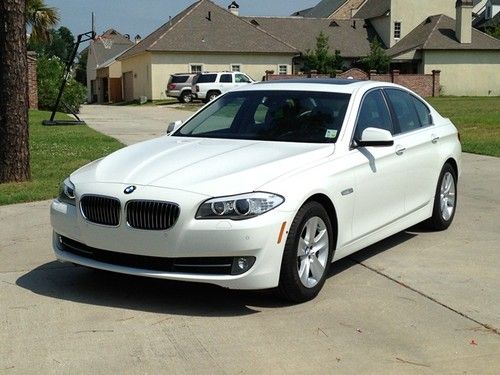 2012 528i w/ premium package, dynamic seats, nav and more!  loaded!